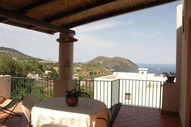 Villa Hermes Case Vacanza Lipari  Exterior photo