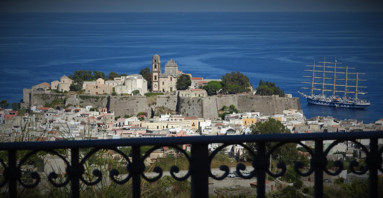 Villa Hermes Case Vacanza Lipari  Exterior photo